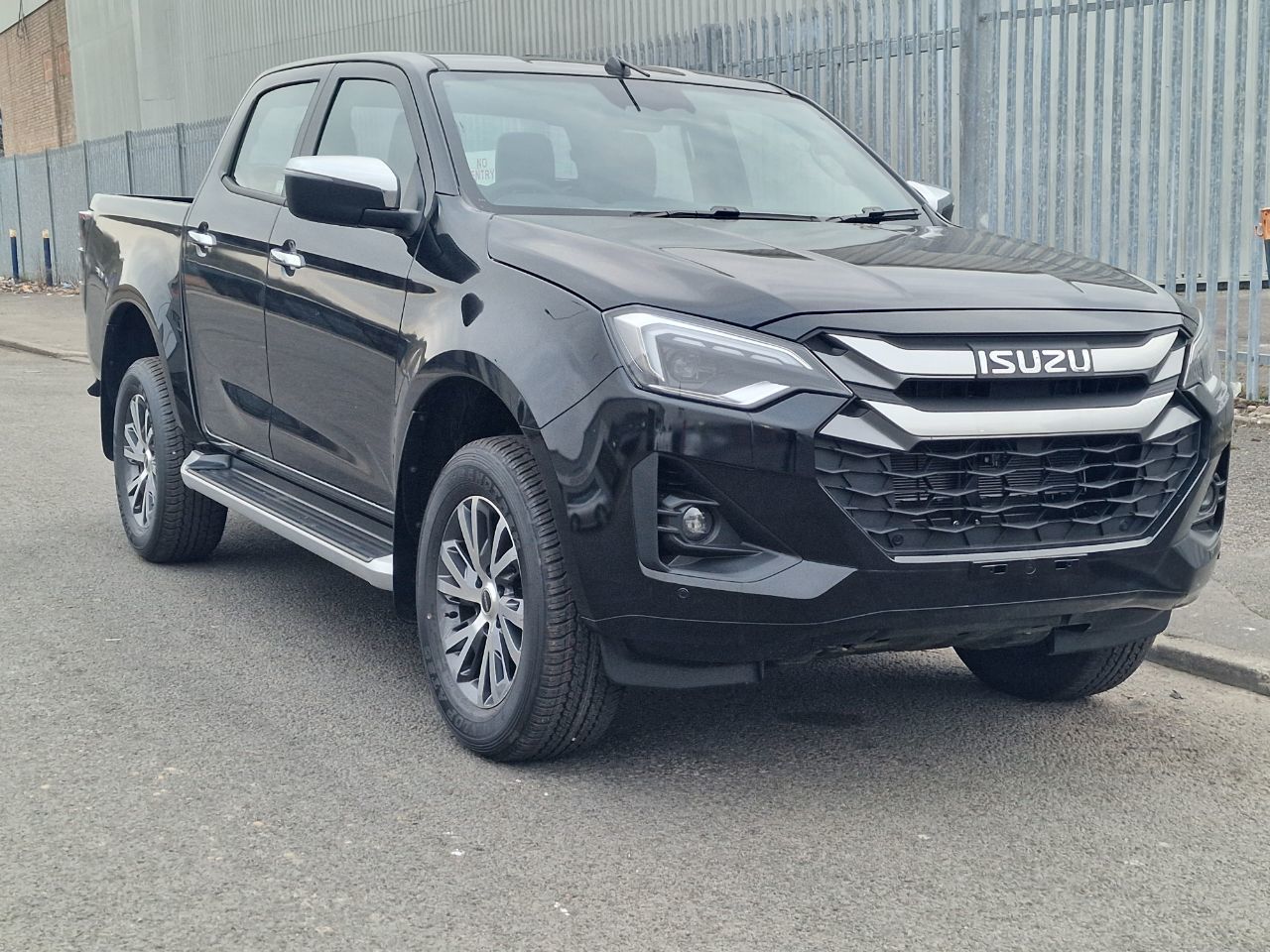 2025 Isuzu D-max